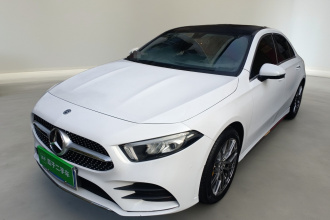 奔驰A级 2020款 改款 A 200 L 运动轿车动感型