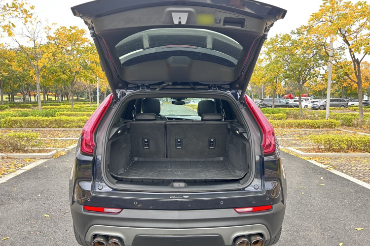 凯迪拉克XT4 2021款 28T 两驱领先型中控内饰7007