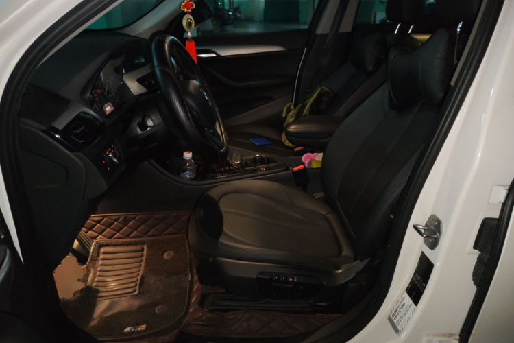 宝马X1 2016款 sDrive18Li 时尚型中控内饰19