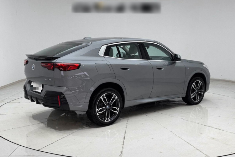 宝马X2(进口) 2024款 sDrive25i M运动套装车身外观6005