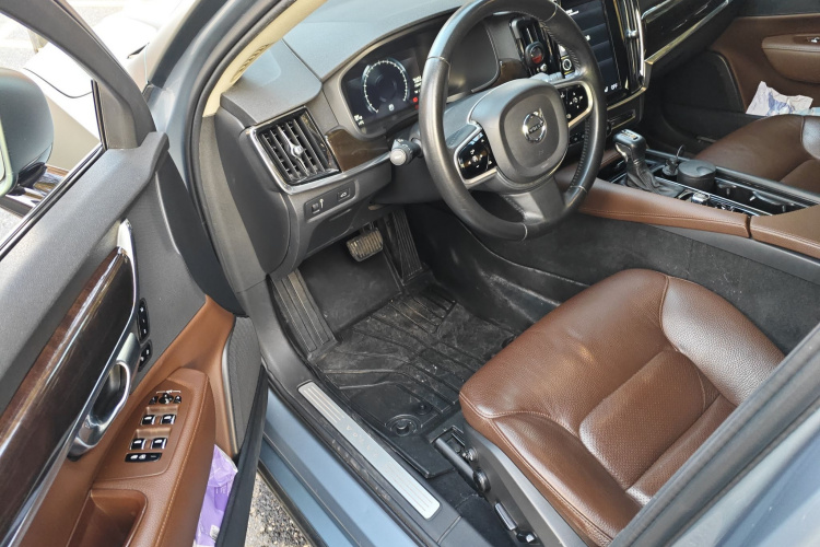 沃尔沃S90 2018款 T5 智远版中控内饰20