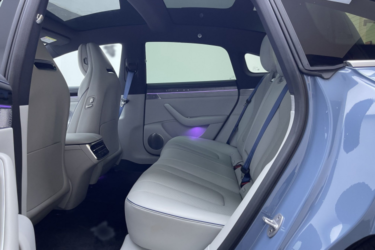 鸿蒙智行 智界S7 2024款 Pro 后驱长航版车身外观6012