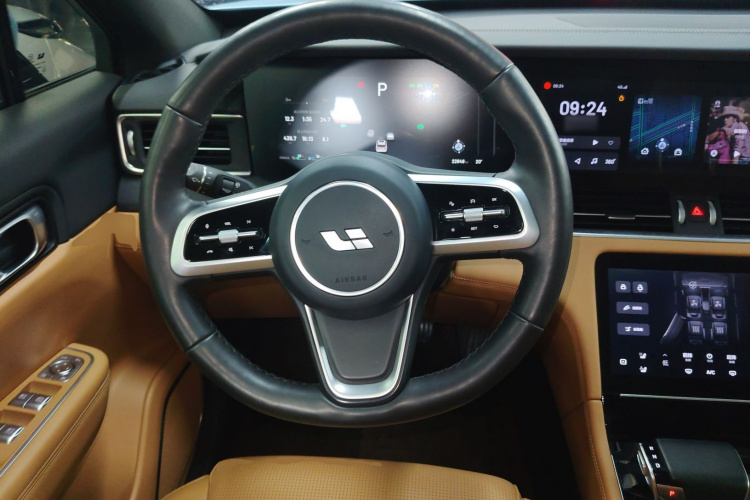 理想汽车 理想ONE 2021款 增程6座版中控内饰13