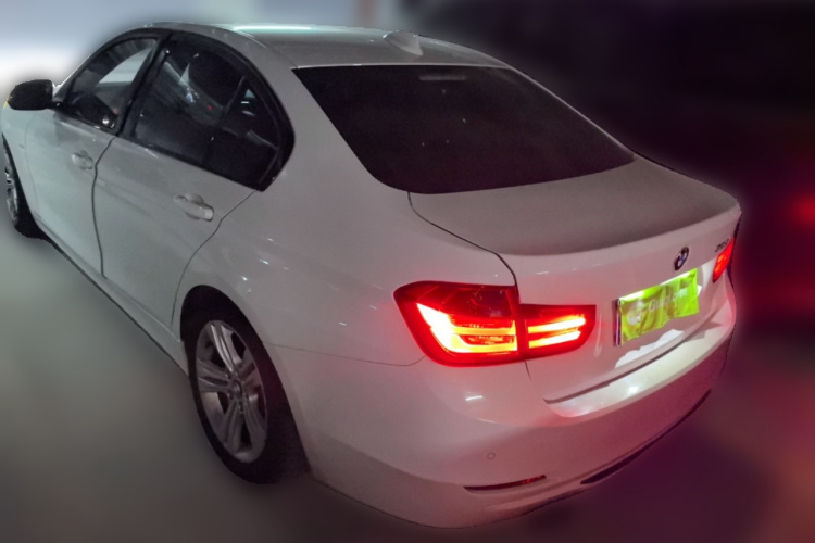 宝马3系 2015款 328i 运动设计套装车身外观6003