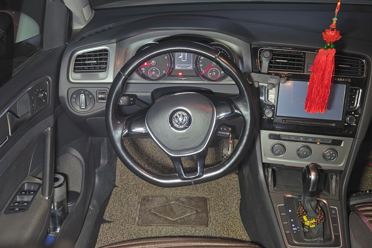 大众 高尔夫 2015款 1.6L 自动舒适型中控内饰13