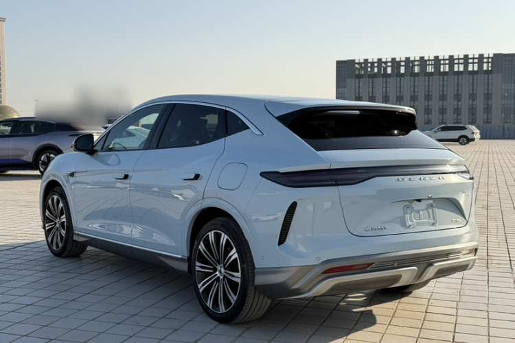 腾势N7 2023款 长续航性能Max版车身外观6008