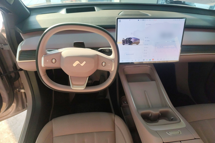 乐道L60 2024款 60kWh 后驱版中控内饰13