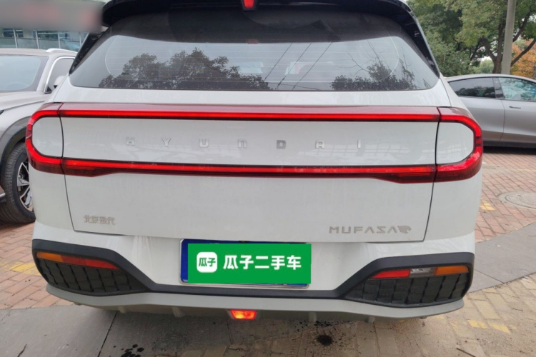 北京现代ix35 2023款 沐飒 2.0L 豪华版DLX车身外观6