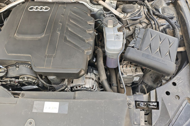 奥迪A6L 2023款 改款 45 TFSI 臻选动感型局部细节9007