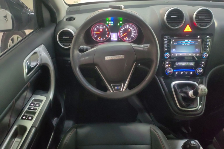 哈弗H6 2016款 升级版 1.5T 手动两驱都市型中控内饰13