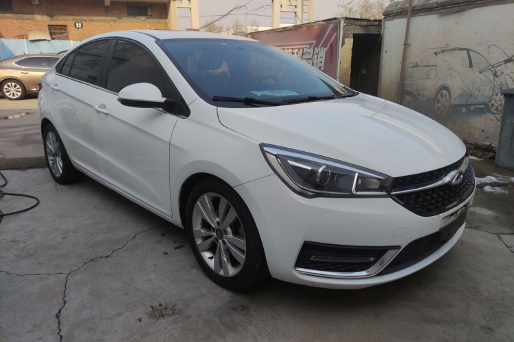 奇瑞 艾瑞泽5 2017款 1.5L CVT领潮版车身外观3