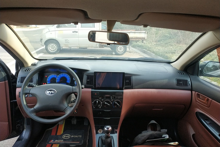 比亚迪F3 2018款 1.5L 手动经典型中控内饰12