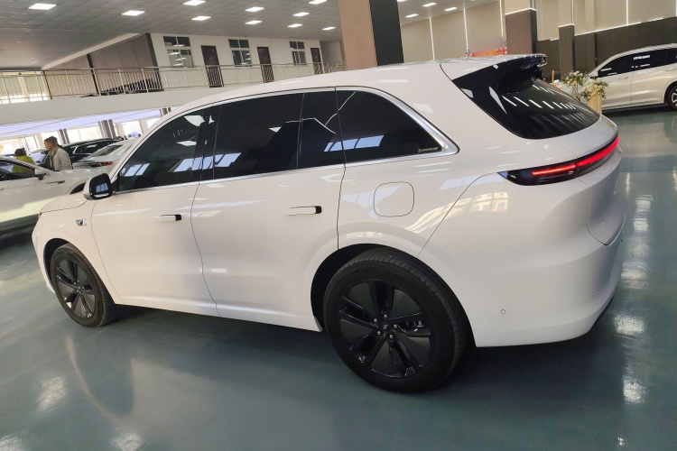 理想汽车 理想L6 2024款 Pro车身外观4