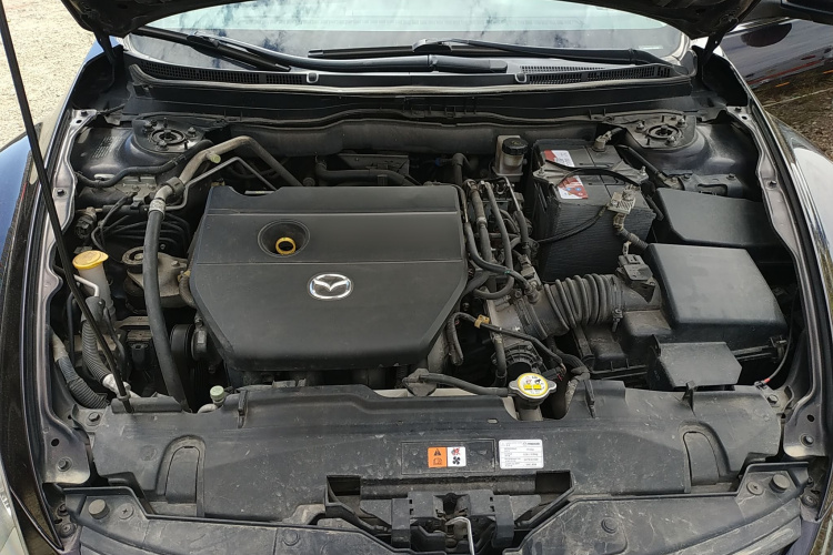 马自达 睿翼 2015款 2.0L 自动精英版机舱底盘24