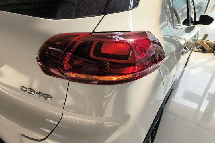 雪铁龙C3-XR 2015款 1.6L 自动先锋型车身外观9