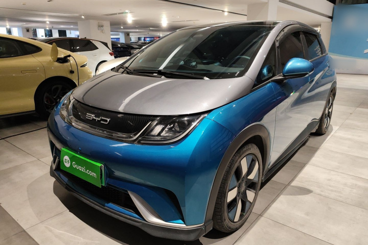 比亚迪 海豚 2021款 401km 骑士版车身外观1