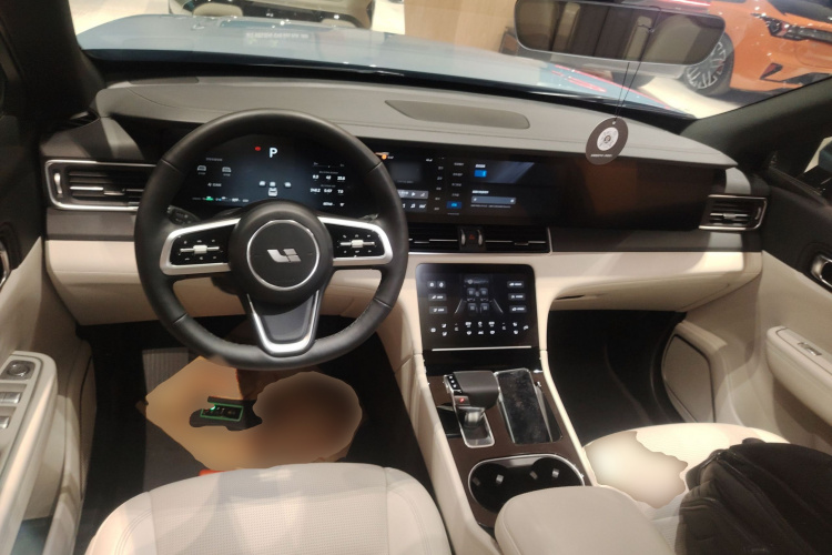 理想汽车 理想ONE 2021款 增程6座版中控内饰12