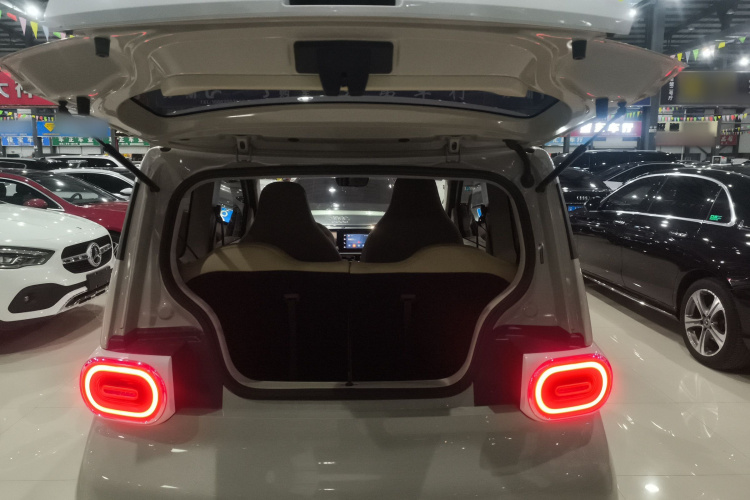 五菱汽车 宏光MINIEV 2024款 第三代 215km 进阶版机舱底盘23