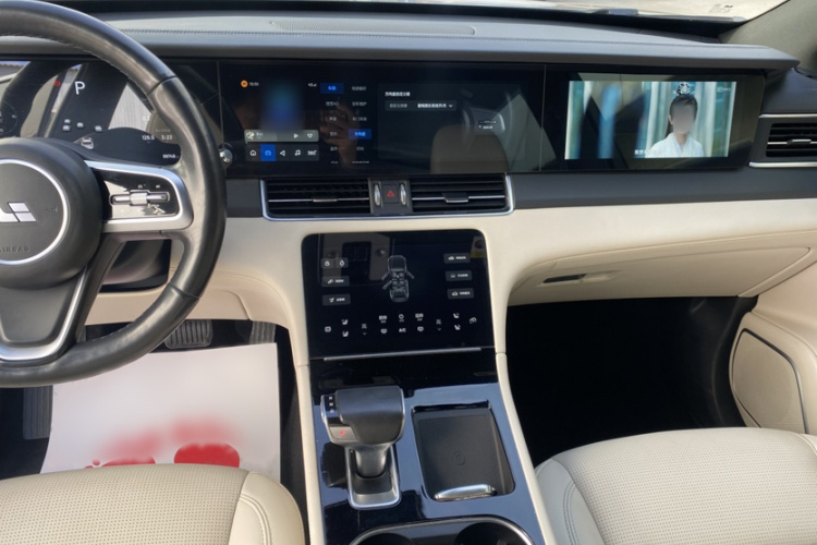 理想汽车 理想ONE 2021款 增程6座版局部细节16