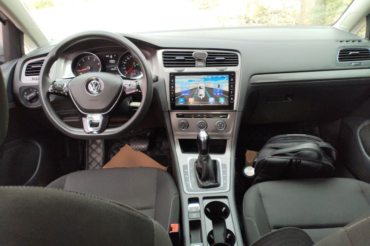 大众 高尔夫 2016款 1.6L 自动时尚型中控内饰7002