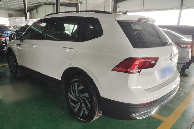 大众 途观L 2022款 330TSI 自动两驱舒享版车身外观6005