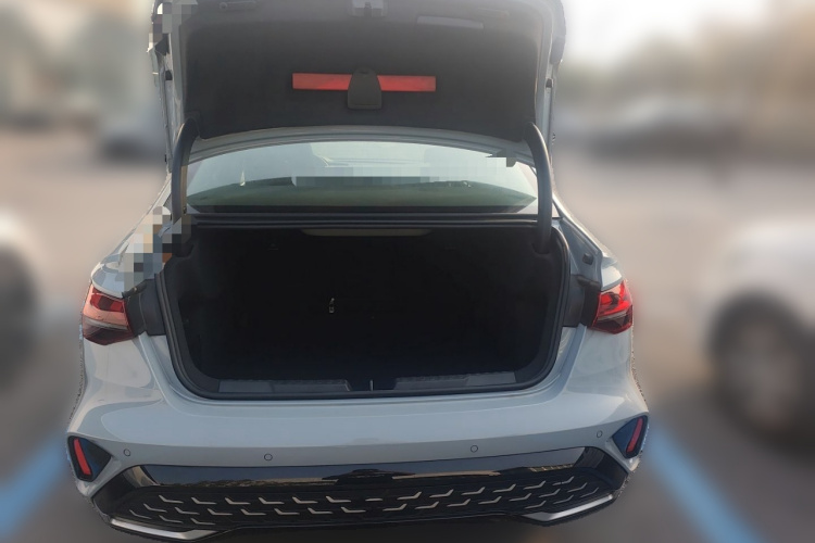 奥迪A3 2025款 A3L Limousine 35TFSI 飞驰尊享型中控内饰23