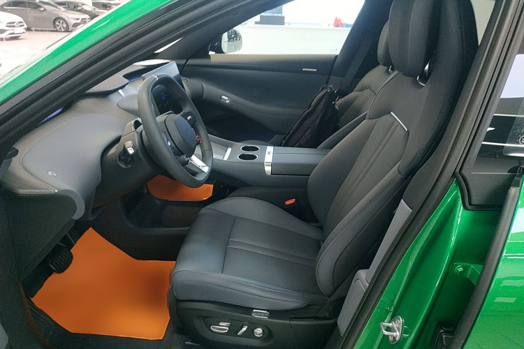 小米汽车 小米YU7 2025款 超长续航后驱版局部细节19