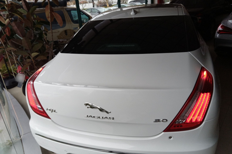 捷豹XJ 2015款 XJL 3.0 SC 典雅商务80周年典藏版车身外观6004
