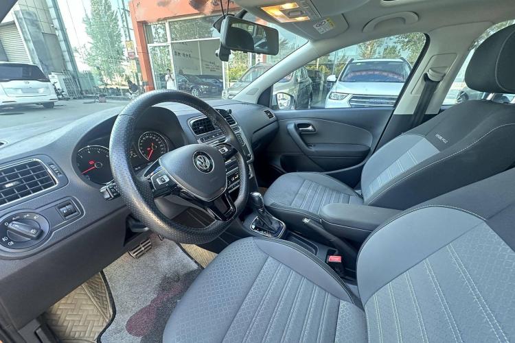 大众 2018款 1.5L Cross Polo 自动中控内饰7002