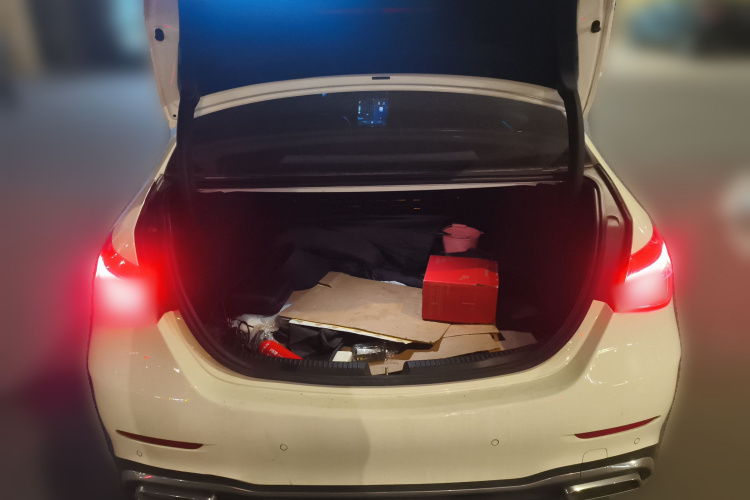 奔驰C级 2022款 C 260 L 运动版中控内饰23