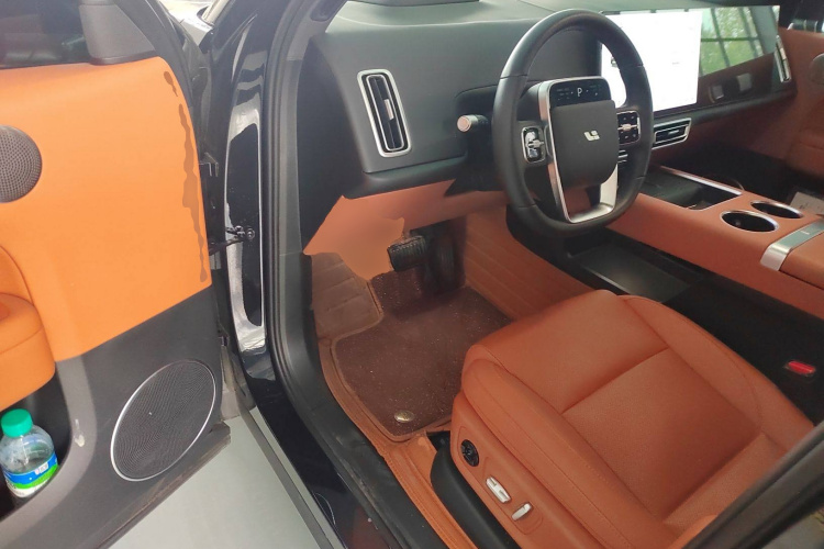 理想汽车 理想L6 2024款 Pro中控内饰7003