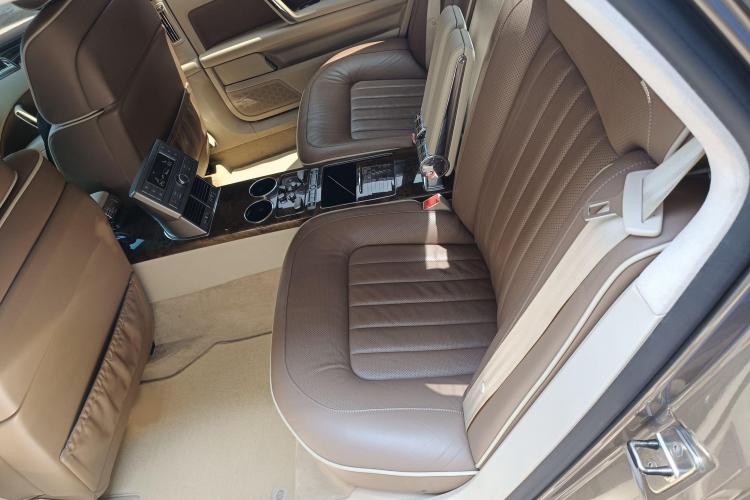 大众 辉腾 2011款 3.6L V6 4座加长Individual版中控内饰21