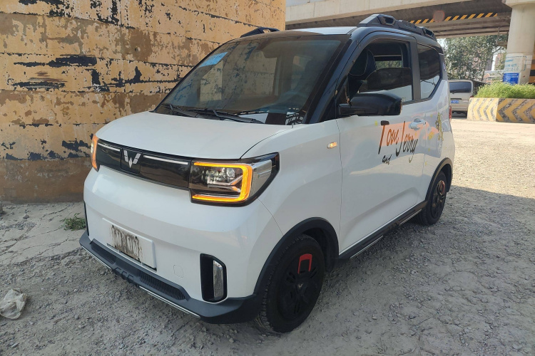 五菱汽车 宏光MINIEV 2022款 GAMEBOY 300km 玩咖款 磷酸铁锂车身外观1