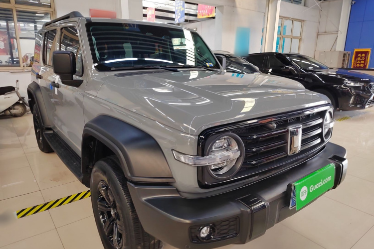 坦克300 2023款 越野版 2.0T 挑战者车身外观3