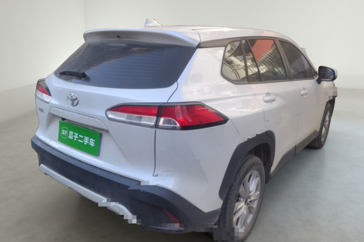 丰田 卡罗拉锐放 2023款 2.0L 先锋版车身外观7