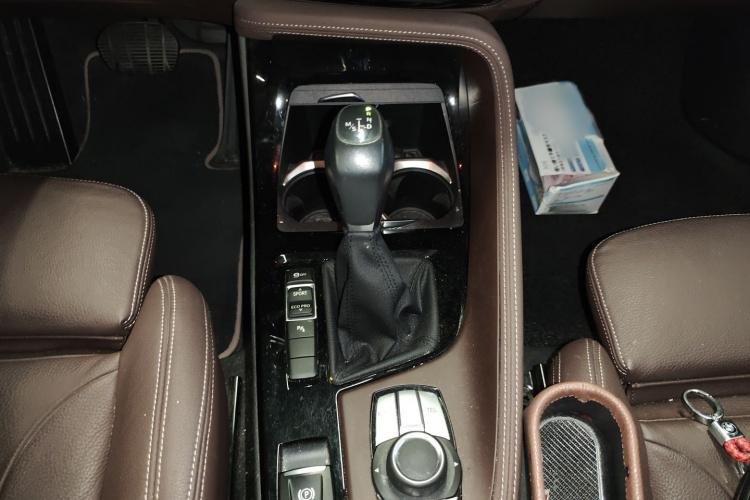 宝马X1 2016款 sDrive18Li 豪华型局部细节18