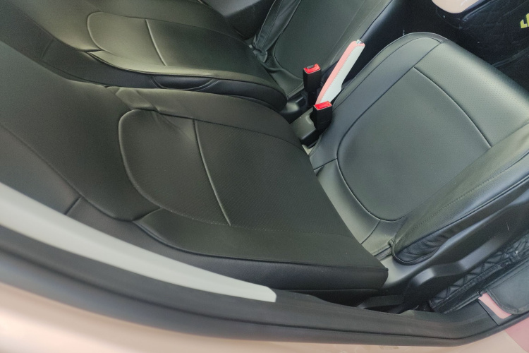 零跑汽车 零跑T03 2021款 400轻享版 磷酸铁锂局部细节41