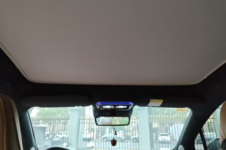 飞凡汽车 飞凡R7 2022款 长续高阶版中控内饰22