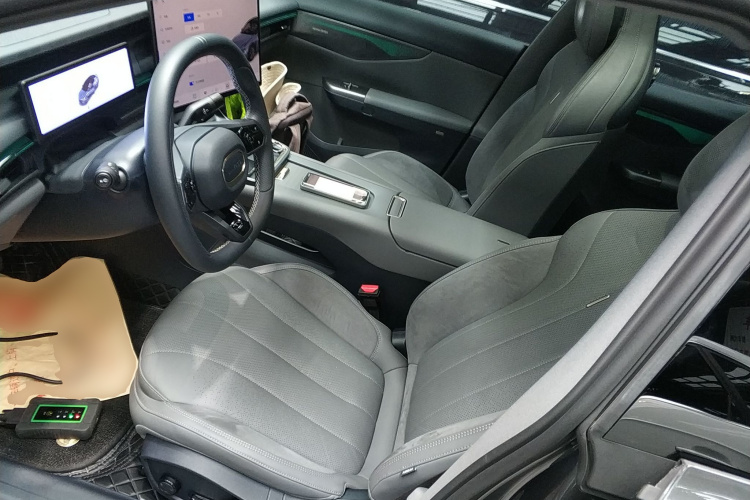 领克07 2024款 EM-P 126长续航 Halo中控内饰19