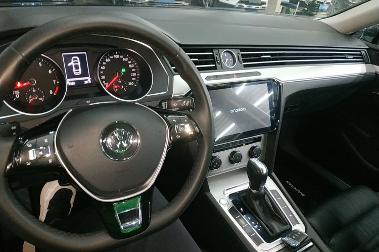 大众 迈腾 2017款 280TSI DSG 舒适型中控内饰12
