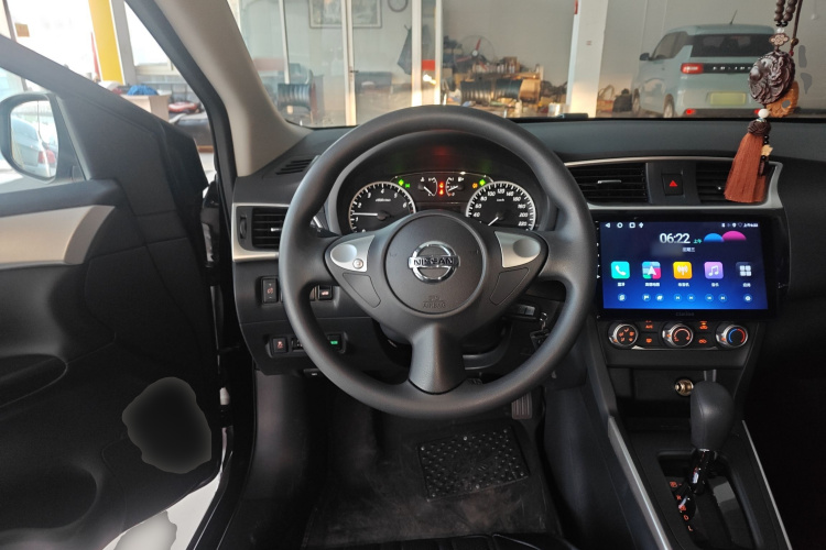 日产 轩逸 2024款 改款二 经典 1.6XE CVT舒适版中控内饰13