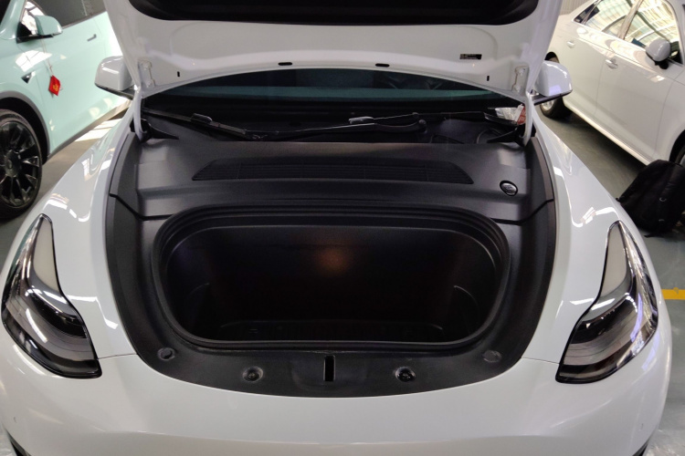 特斯拉 Model Y 2021款 长续航全轮驱动版局部细节24