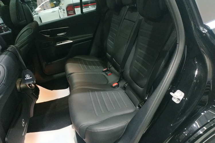 奔驰GLC 2024款 GLC 300 L 4MATIC 动感型 5座中控内饰21