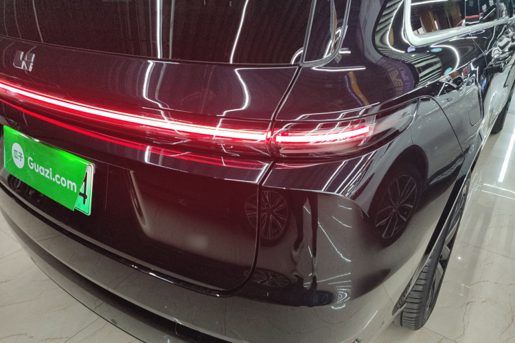 理想汽车 理想L9 2024款 Ultra车身外观6006