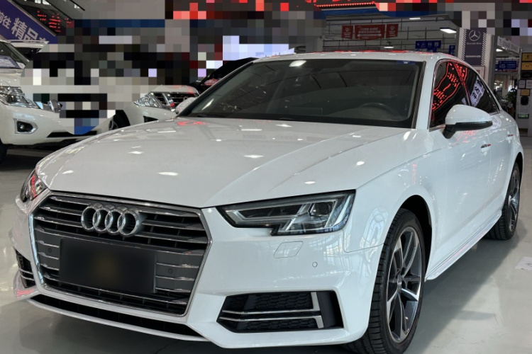 奥迪A4L 2018款 30周年年型 40 TFSI 时尚型车身外观1