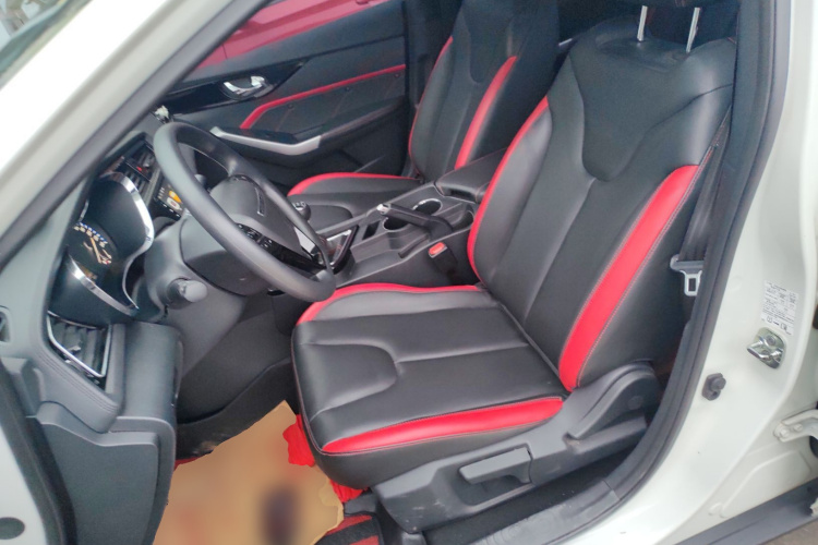 启辰D60 2019款 十万荣耀 1.6L XL 手动辰酷版 国VI中控内饰19