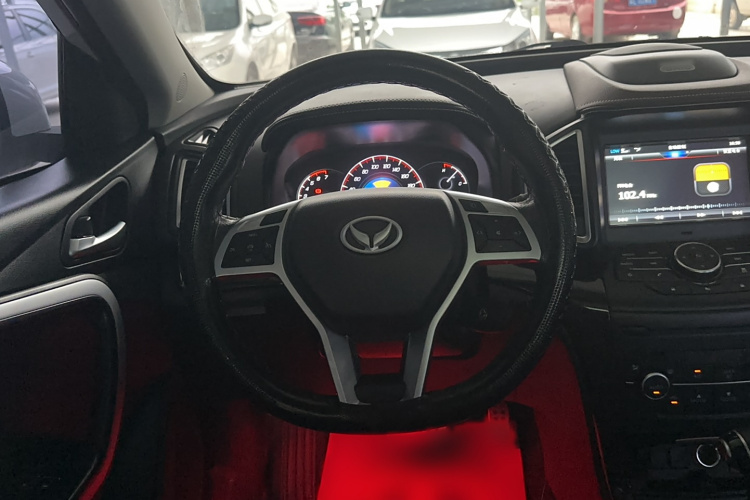 北汽幻速S6 2017款 1.5T CVT畅享型局部细节13