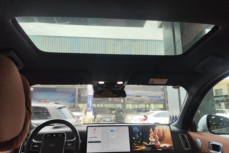 理想汽车 理想L8 2023款 Pro中控内饰22