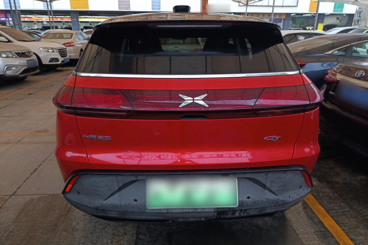 小鹏G3 2020款 520i 尊享版车身外观6