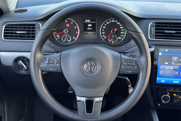 大众 速腾 2014款 1.4TSI 手动豪华型局部细节13